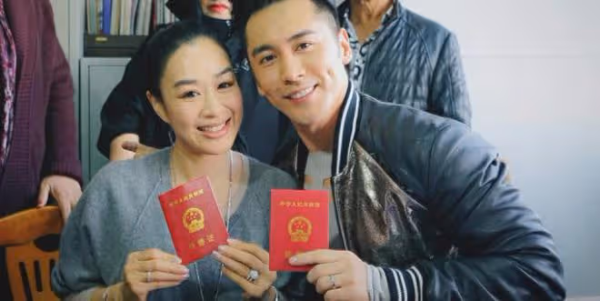5位娶「老女人」的男星，年齡最大相差12歲，到底圖她們啥？