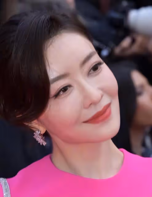 坎城電影節女星告訴你：「乾乾癟癟」不叫美，珠圓玉潤才更有韻味