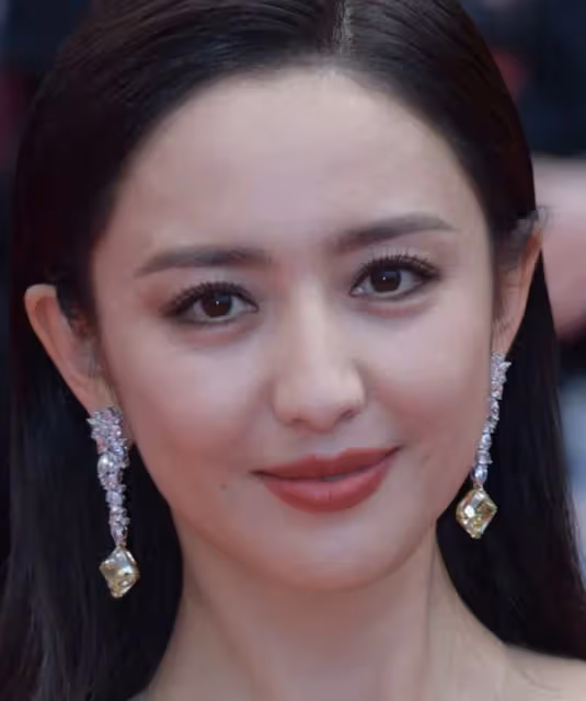 坎城電影節女星告訴你：「乾乾癟癟」不叫美，珠圓玉潤才更有韻味