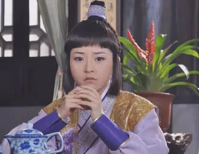 她是古裝女神，從沒演過女主，28歲就退圈，一個角色讓人想念20年