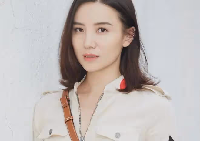 至今未婚的10位大齡女星，各有各的苦衷，最大57歲，最小43歲