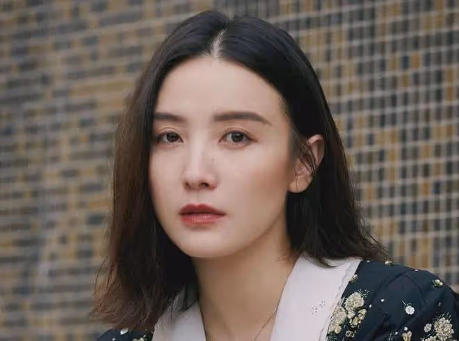 至今未婚的10位大齡女星，各有各的苦衷，最大57歲，最小43歲