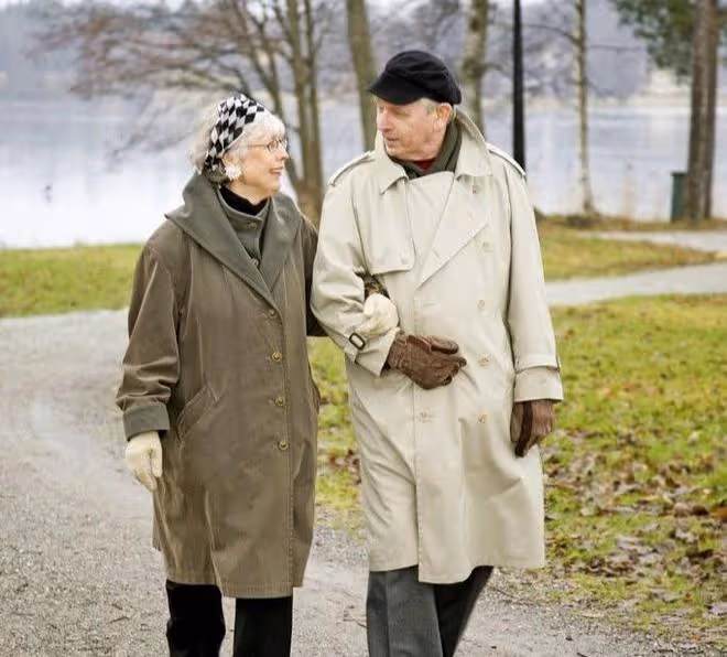 60歲阿姨自嘲:41年的婚姻,白天是陌生人,晚上是鄰居