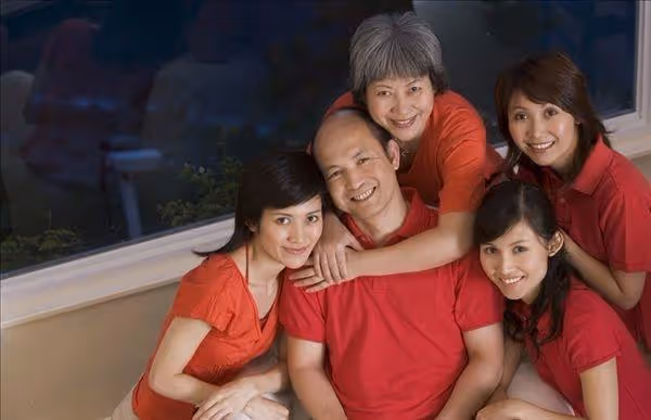 60歲阿姨自嘲:41年的婚姻,白天是陌生人,晚上是鄰居