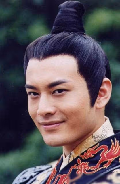 黃曉明的媽媽張素霞：兒子和兒媳離婚，顯得我比較可憐