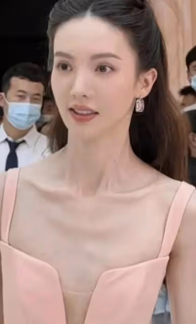 紙片人排骨胸看膩了!這些珠圓玉潤的女星才是真有味道