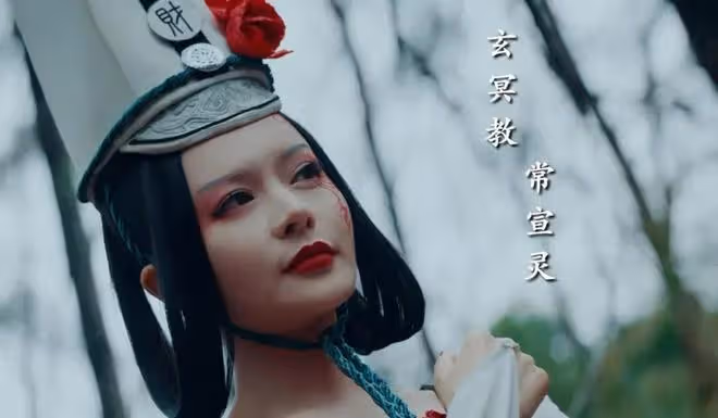 《歌手2024》女主持人長相奇怪,滿臉科技感