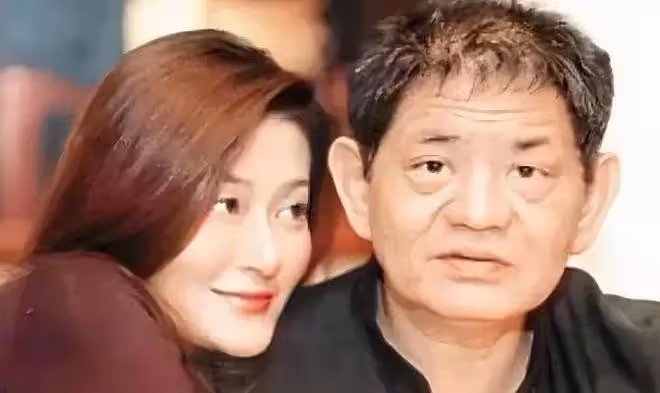 100多位情婦，每年包養費上億元，九女同床比韋小寶的故事還精彩
