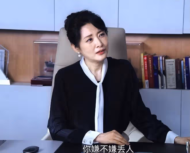 《老傢伙》才播4集,收視率破1.4,央視前主持人周濤這回賭對了