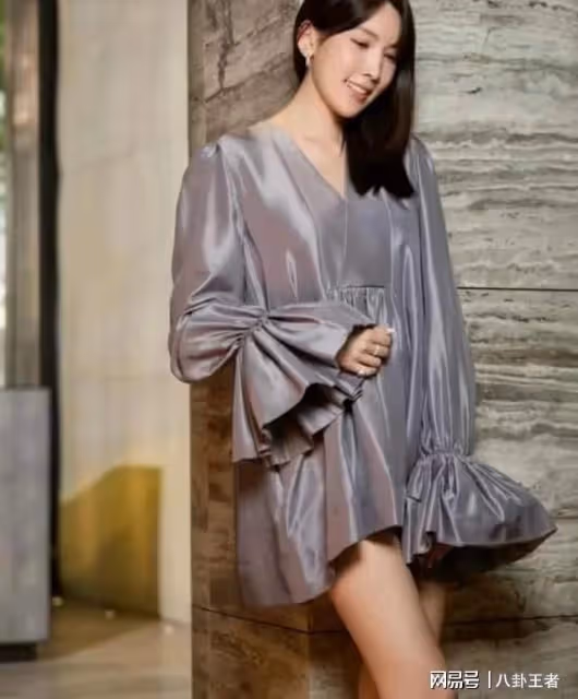 林志穎寶刀未老!嬌妻陳若儀曬近照,小腹隆起疑懷三胎,笑容燦爛