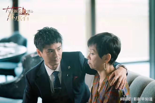 《家族榮耀之繼承者》正室替別人養兒子,親生女兒卻被養廢,傻啊