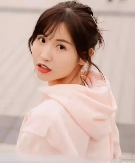 櫻空桃 桜空もも Momo Sakura