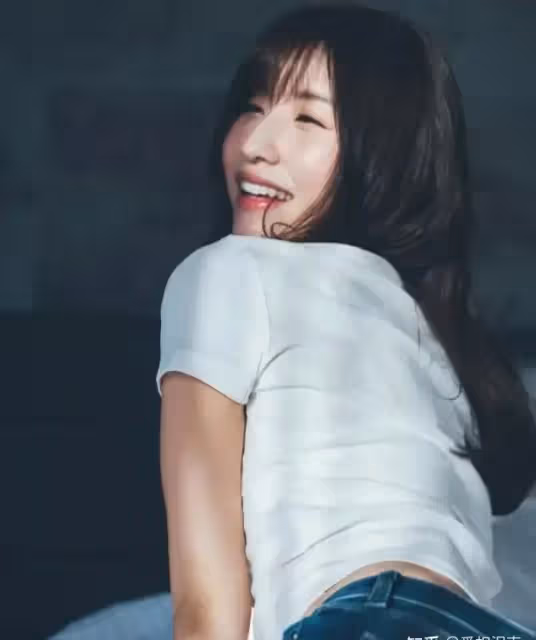 櫻空桃 桜空もも Momo Sakura