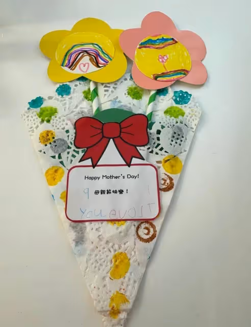 方媛母親節曬合照,女兒顏值越來越高,郭富城岳母氣質出眾!