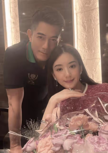 方媛母親節曬合照,女兒顏值越來越高,郭富城岳母氣質出眾!