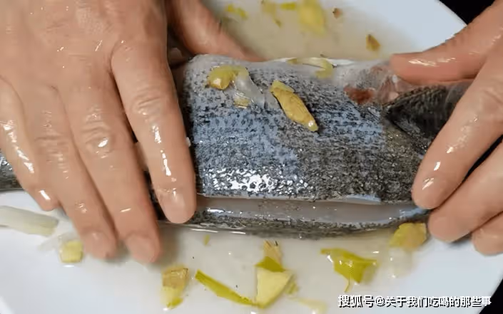 清蒸鱸魚,蒸幾分鐘最好?千萬別搞錯了,不然鱸魚不鮮也不嫩