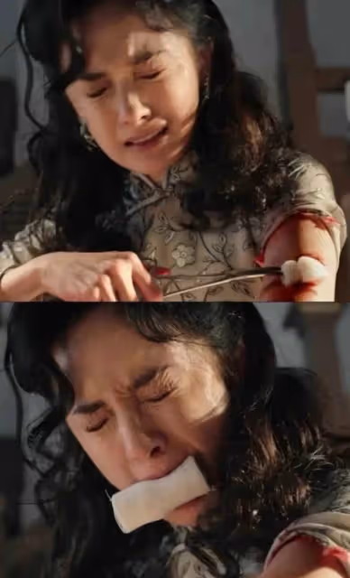 章子怡罕曬與8歲女兒遊玩，母女倆穿古裝跳舞好美，甜蜜對視