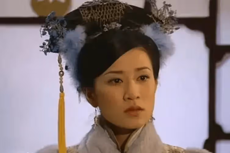曾經的「雞仔聲」,如今的大女主,佘詩曼到底經歷了什麼?