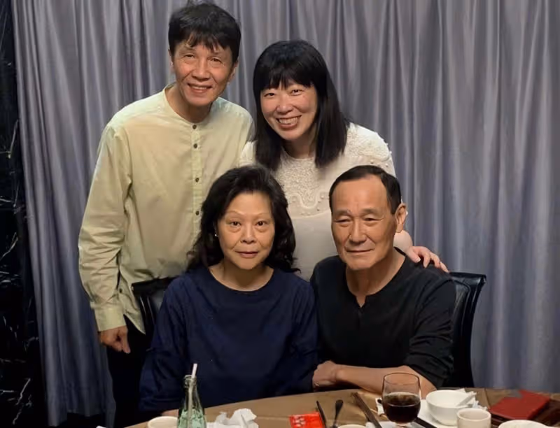 花費百萬治病!79歲港星陳惠敏自曝患腦癌,與女友戀愛50年才結婚