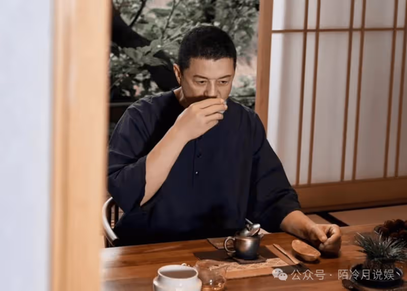 塌了!李亞鵬遭前夥伴猛甩黑料,聊天記錄大公開,信息量驚人!