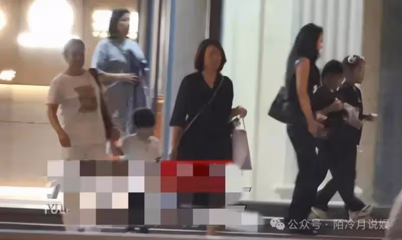 汪峰新戀情不簡單!母親節帶新女友高調亮相,女方離異帶女兒