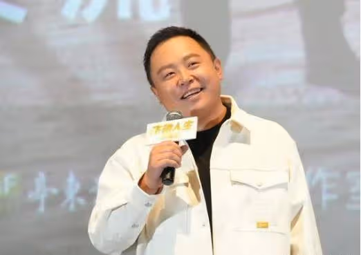 德雲社閻鶴祥發文,曬照引網友熱議,網友:這是要好事將近了嗎