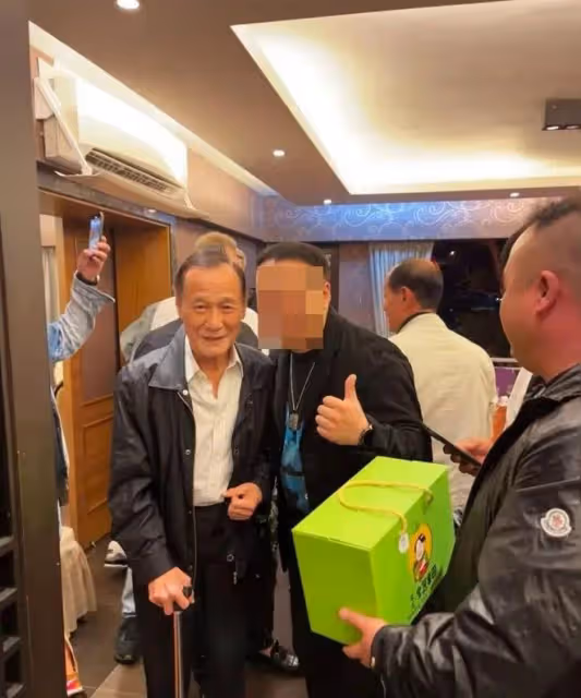 79歲港星自爆三年前患腦癌,花百萬費用成功抗癌,直言感到害怕