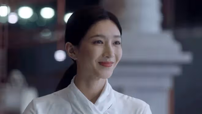 央視評價楊冪的一番話,撕開了娛樂圈「戲混子」的遮羞布
