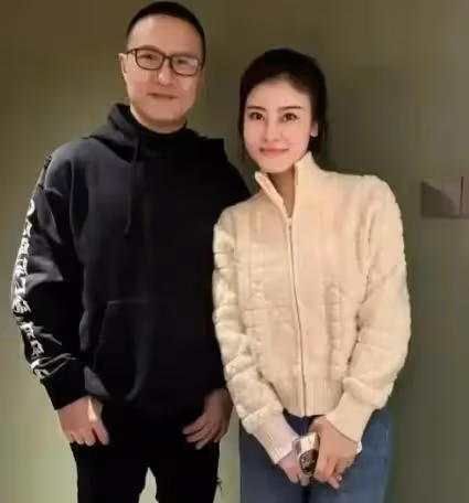 52歲汪峰新戀情曝光!女友身份被扒,原來是熟知的她