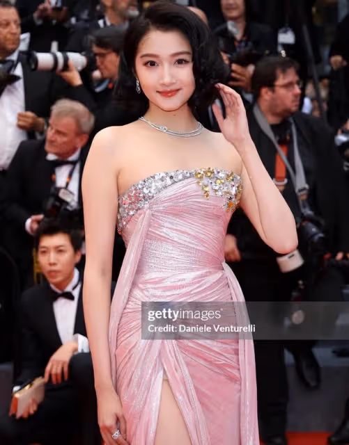 坎城電影節,女星突破自我!個個都敢穿,不再保守,臉上寫滿野心