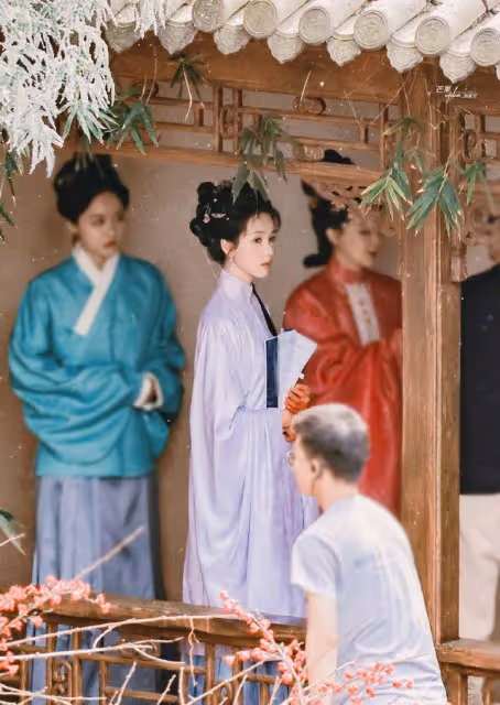 騰訊全網獨播!女主美成一道靚麗的風景線,愛了愛了