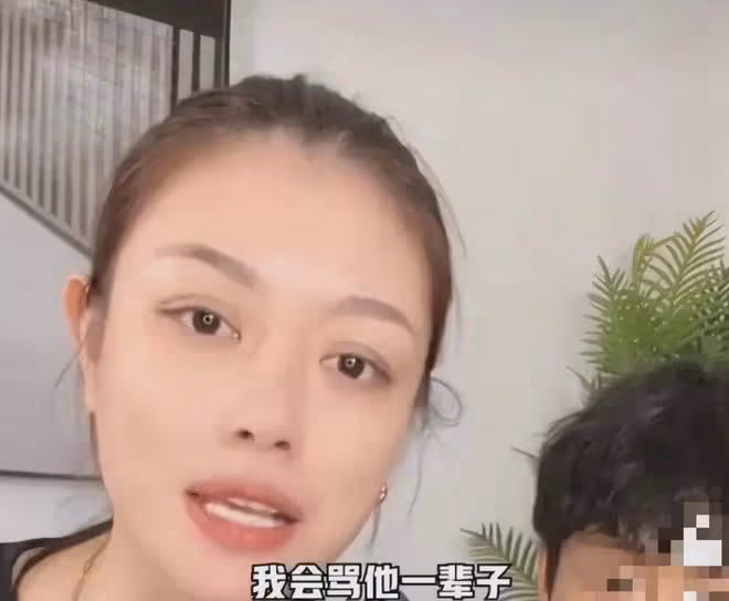 37歲葛薈婕又罵汪峰,被汪峰「耽誤」一生的她,女兒是最大遺憾