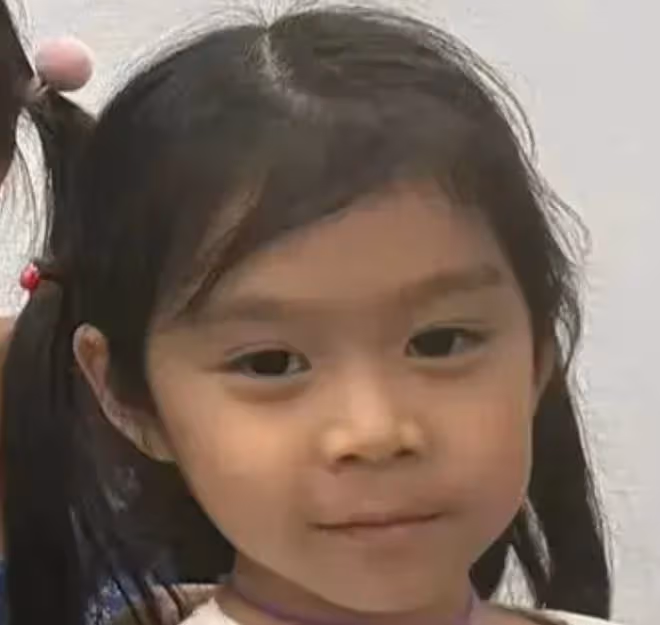 看了郭晶晶3個子女的正臉近照,才知道霍家的基因有多強大