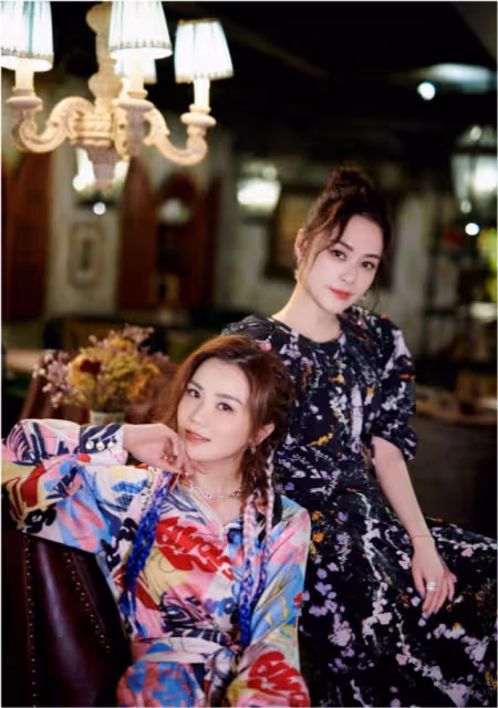 阿嬌瘦了顏值就大回春!穿西裝盡顯都市麗人范,笑容甜美狀態絕佳