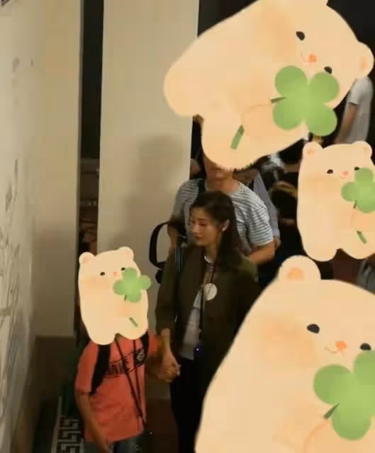 53歲李嘉欣出院後發福得厲害!穿休閒裝藏不住游泳圈,生圖美到爆