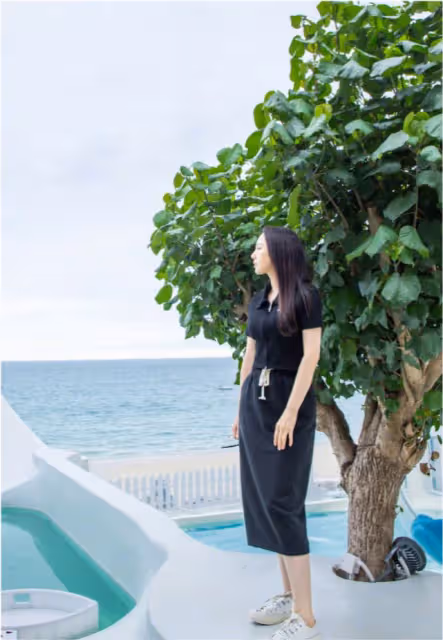 董璇一家三代大型比美!董媽媽穿黑裙氣質出眾,美貌毫不遜色女兒