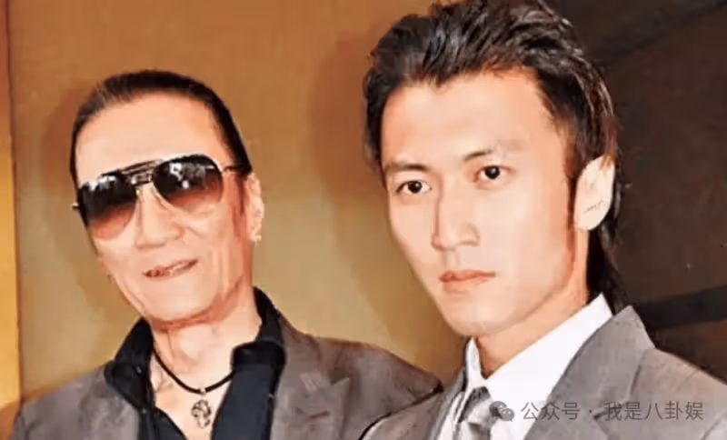 謝霆鋒爆發了,5個字回應張柏芝三胎與自己的關係,王菲流著淚沉默不語