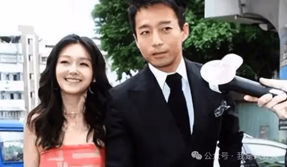 鬧成這樣，大S也沒有刪和汪小菲的合照，現任和前夫在一個主頁上，真不愧是大S