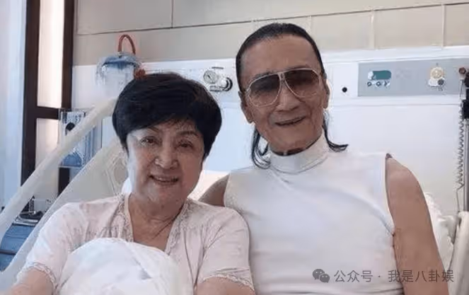 謝賢病危安頓好「女兒」張柏芝,允許她帶走3胎,謝霆鋒拗不過老爹無奈妥協