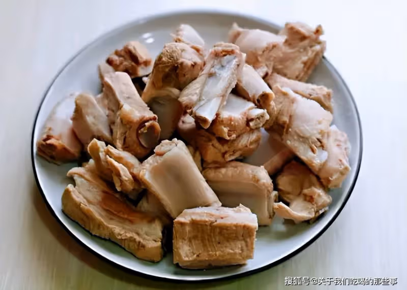 糖醋排骨怎麼做?牢牢記住1234秘訣,排骨色澤紅亮,酸甜可口