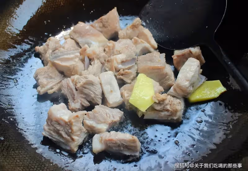 糖醋排骨怎麼做?牢牢記住1234秘訣,排骨色澤紅亮,酸甜可口