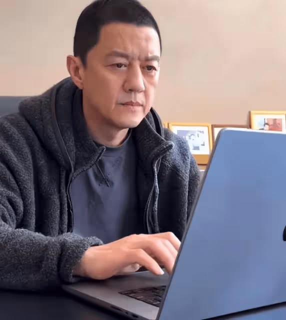 李亞鵬被限消案房產被拍賣,助理:公司沒收入怎麼給工資,舉報人心態有問題