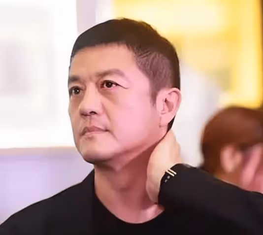 李亞鵬被限消案房產被拍賣,助理:公司沒收入怎麼給工資,舉報人心態有問題