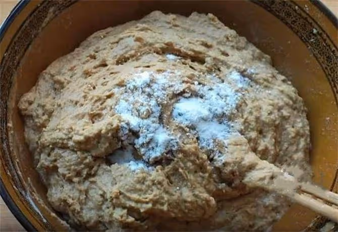 一碗玉米面,一碗麵粉,手不沾面,鬆軟香甜,個個都開花