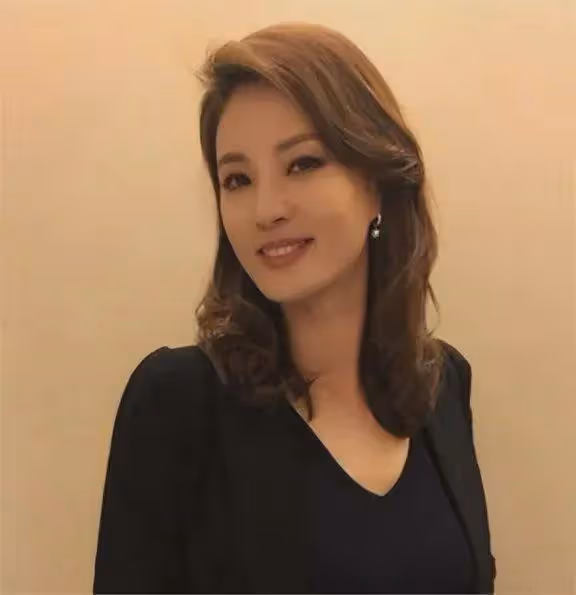 事實證明,毀於謠言的「央視台花」劉芳菲,已走上另一條大道