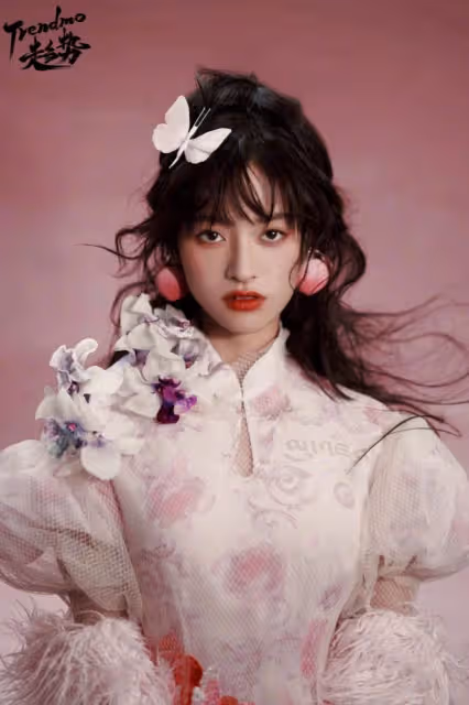 沈月「淚痕妝」徹底封神!甜美女主臉大逆襲太驚喜,比巔峰期還美