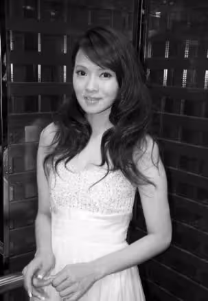 庾澄慶伊能靜哈利一家三口國外罕合體，父子地鐵上搞怪感情真好！