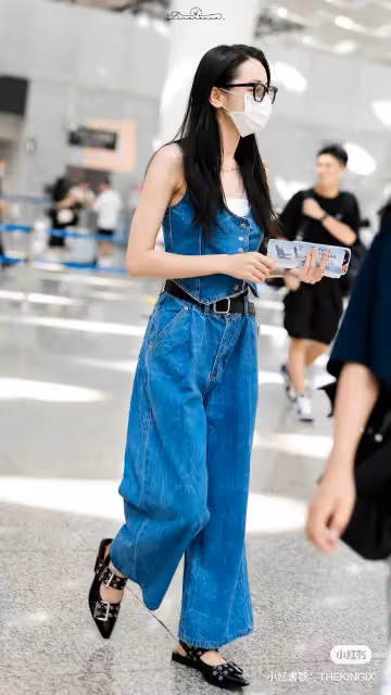 迪麗熱巴藍髮、唇環當起AI女友　私服穿搭卻超清純小資女也愛