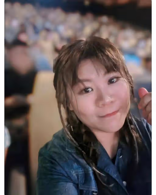 《愛回家》女演員穿性感泳衣泡溫泉,孝順女帶媽媽旅行找巨星朝聖