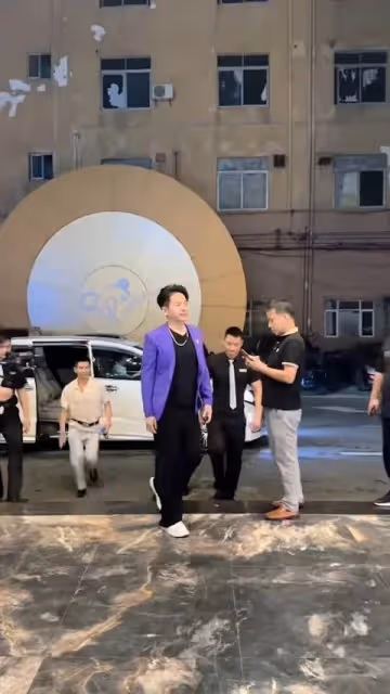 59歲前TVB男星內地登台被指耍大牌,強調沒這回事:我沒有黑臉